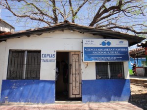 Honduras side photocopy office