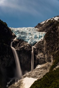 Ventisquero Colgante